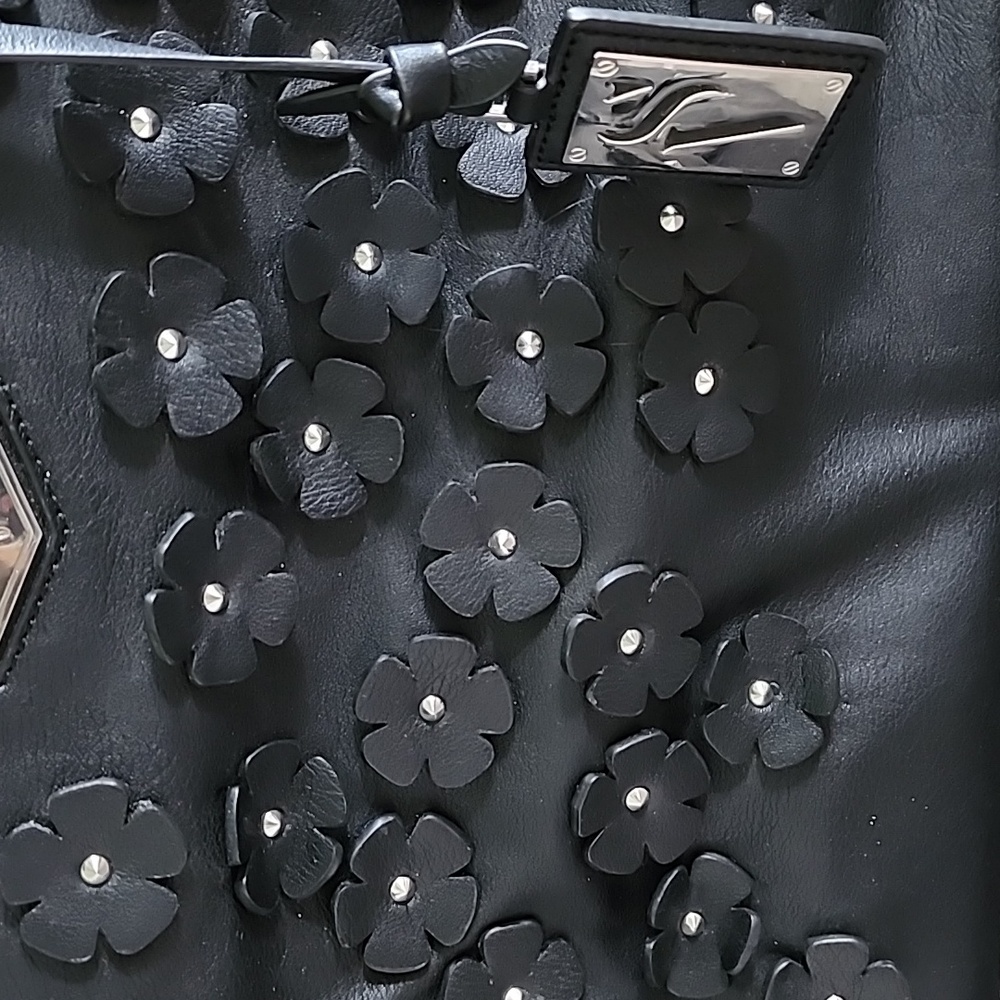 Simply Vera Vera Wang Black Floral Tote - Picture 3 of 10